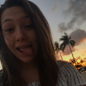 Meet your Posher, Veronica